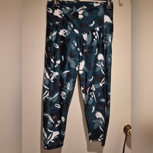 Puma Abstract Floral Athletic Leggings in Teal & White